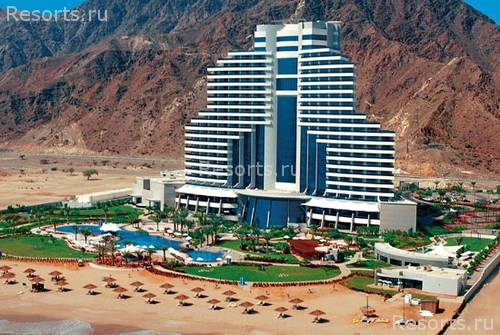 Le Meridien Al Aqah Beach Resort 